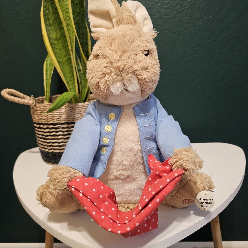 Peter Rabbit Animated Doll - Picture 7 of 8